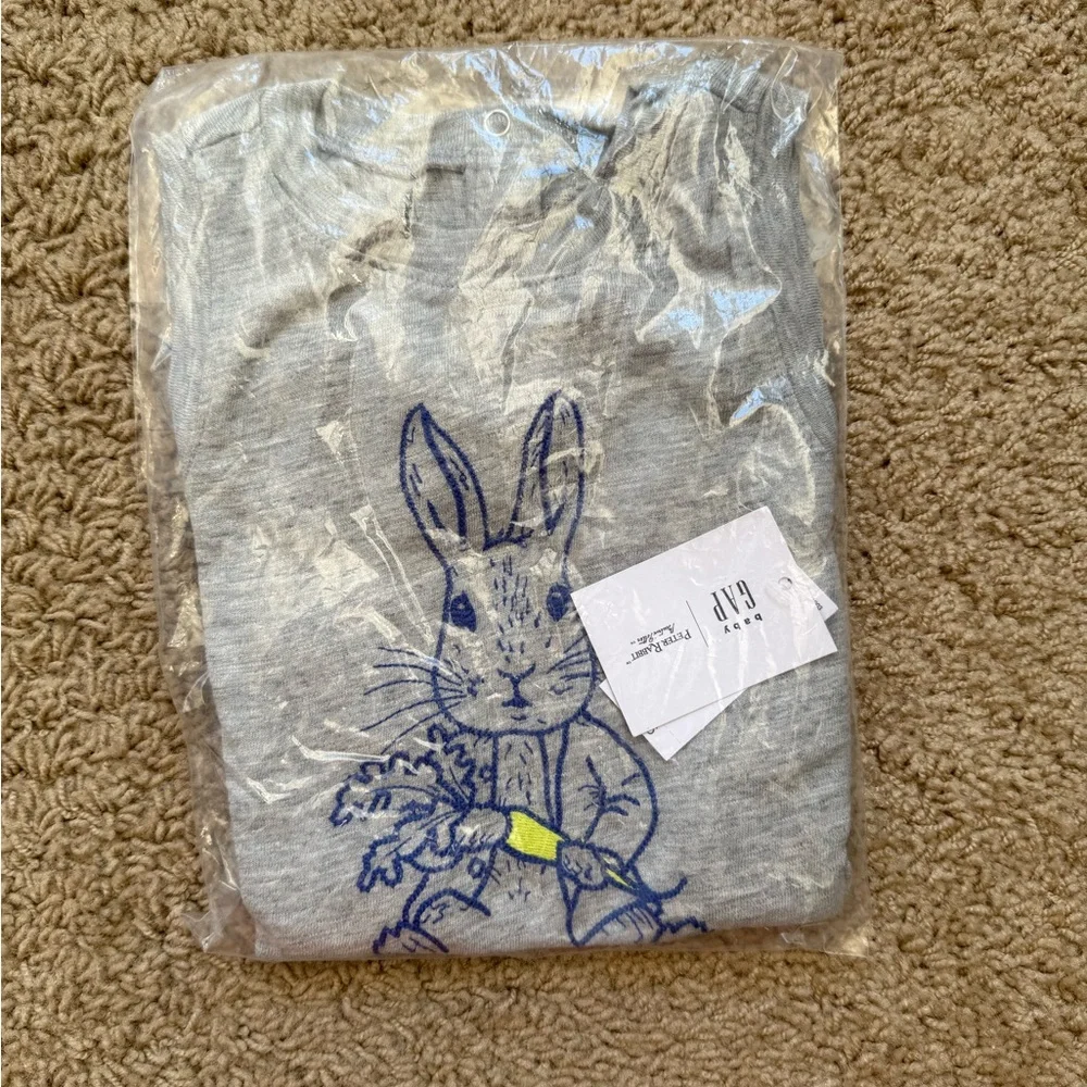 NWT GAP Baby Peter Rabbit Pocket Shorty One Piece Gray 3 - 6 months